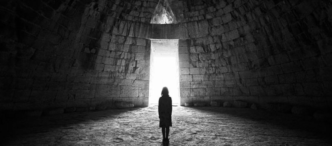 Atreus-Treasure-Mycenae-Julia-Anna-Gospodarou-ft-min